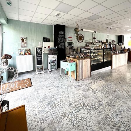 Cozy Stay Apartment Trenčín エクステリア 写真