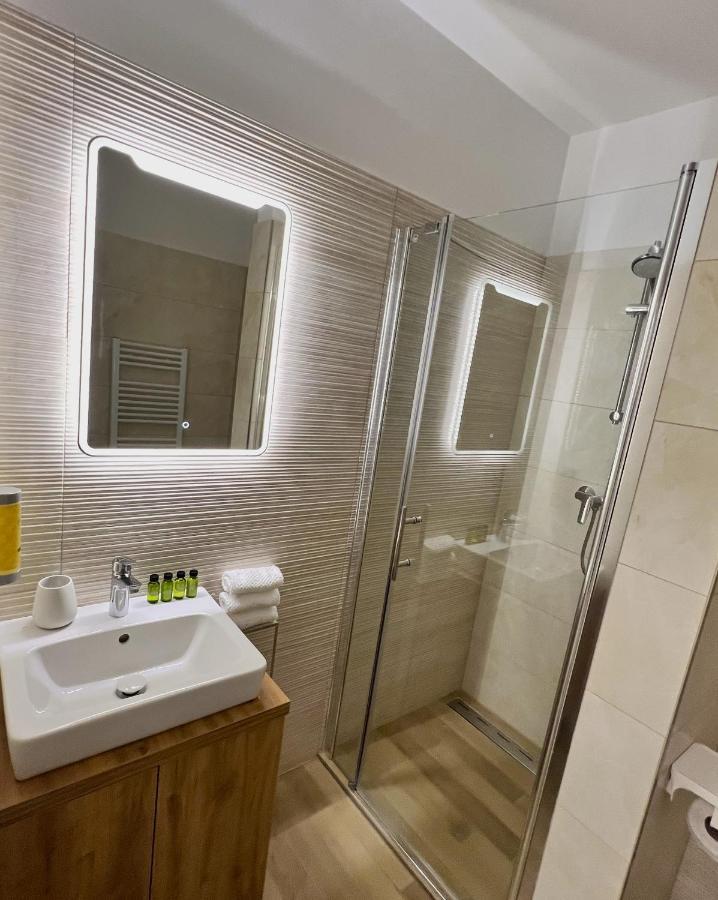 Cozy Stay Apartment Trenčín エクステリア 写真