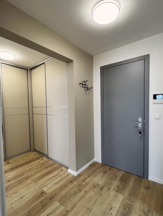 Cozy Stay Apartment Trenčín エクステリア 写真