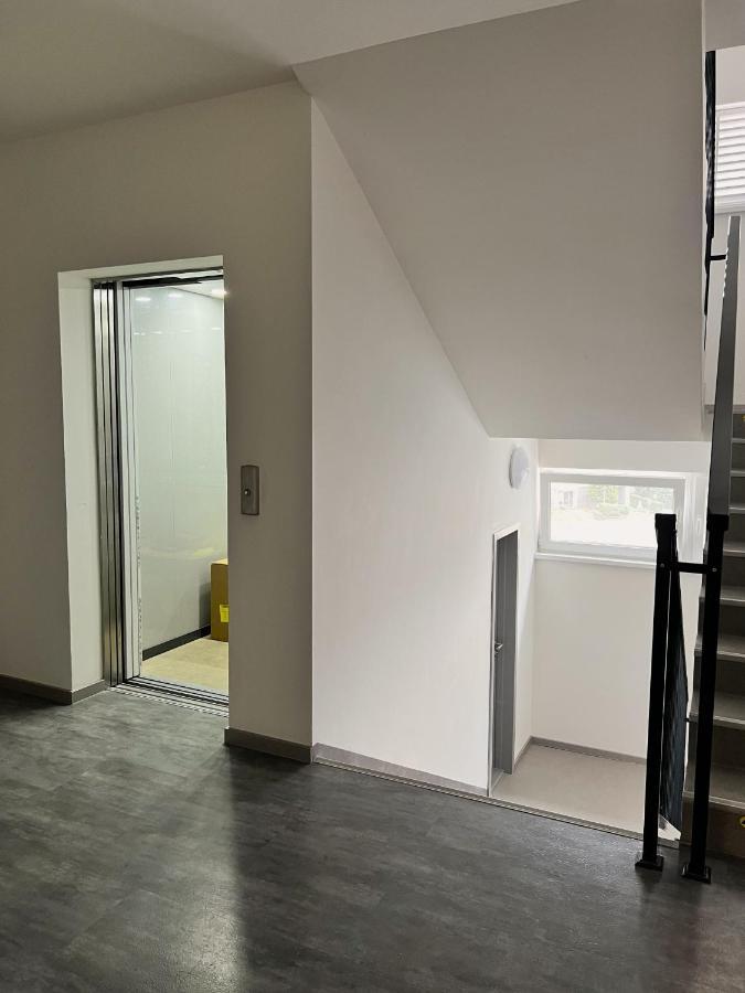Cozy Stay Apartment Trenčín エクステリア 写真