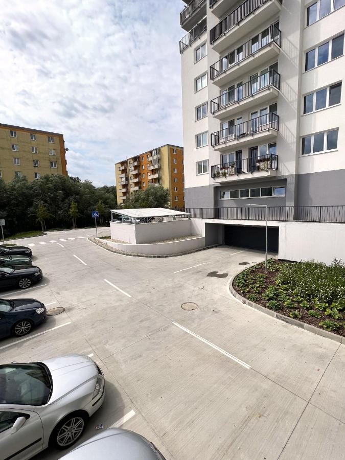 Cozy Stay Apartment Trenčín エクステリア 写真