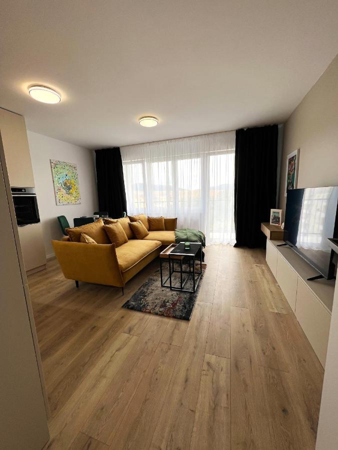 Cozy Stay Apartment Trenčín エクステリア 写真