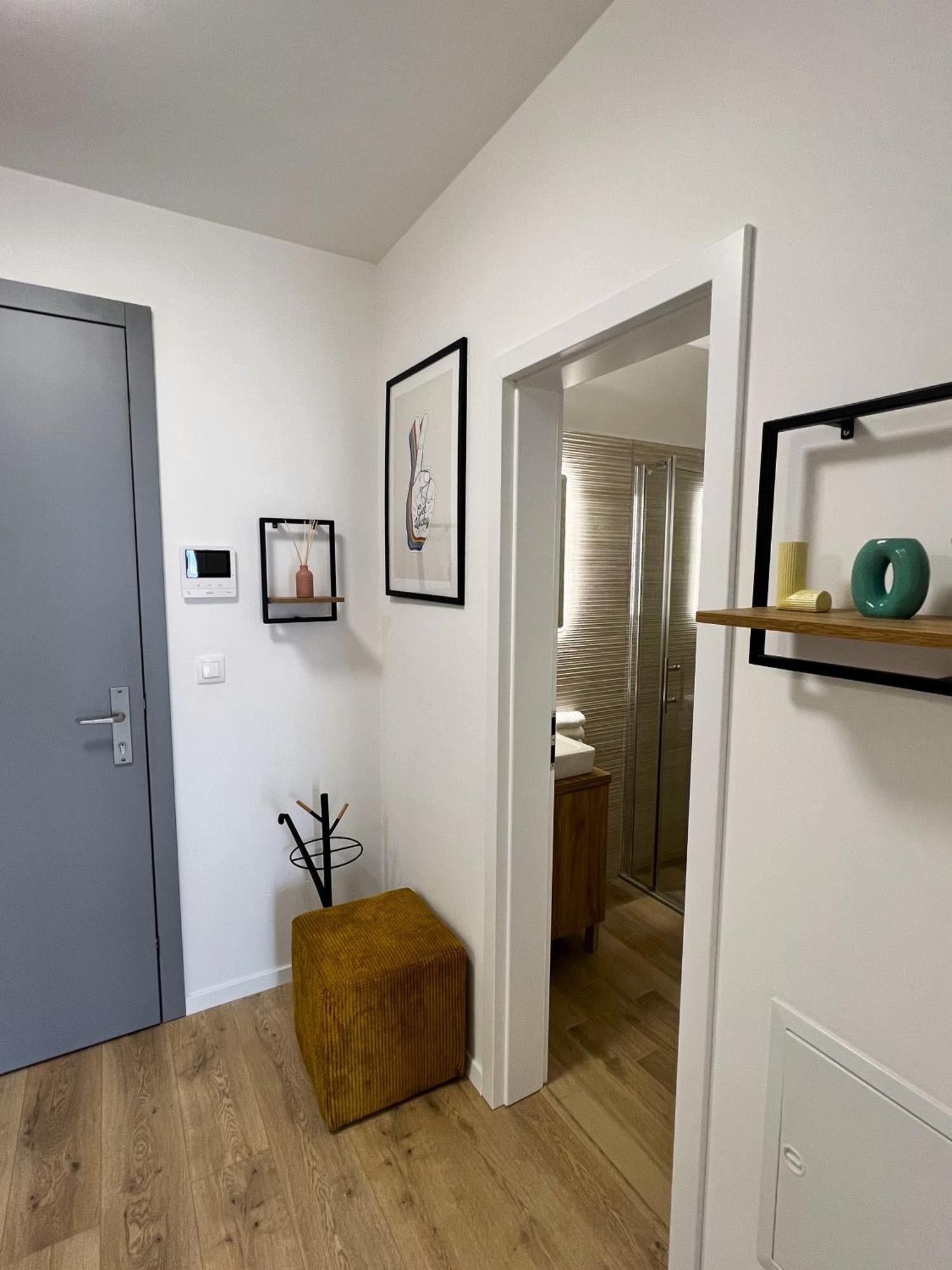 Cozy Stay Apartment Trenčín エクステリア 写真